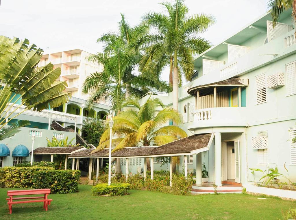 Doctors Cave Beach Hotel Бухта Монтего Экстерьер фото