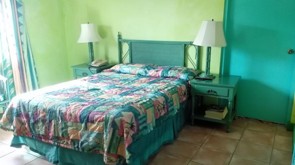 Doctors Cave Beach Hotel Бухта Монтего Экстерьер фото