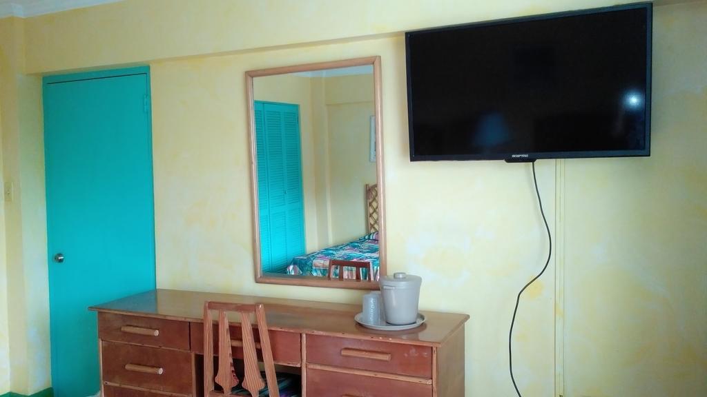 Doctors Cave Beach Hotel Бухта Монтего Экстерьер фото