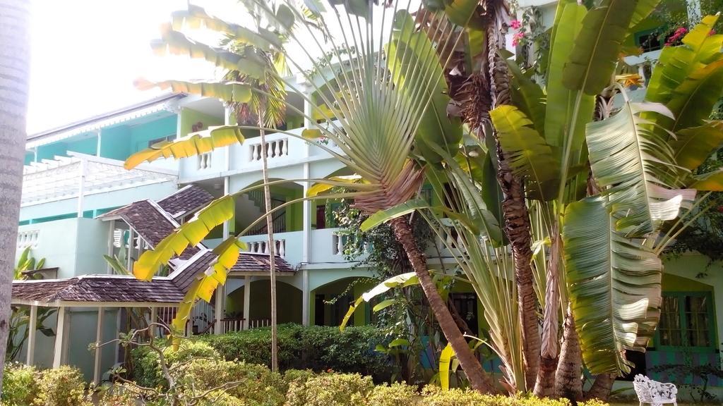 Doctors Cave Beach Hotel Бухта Монтего Экстерьер фото