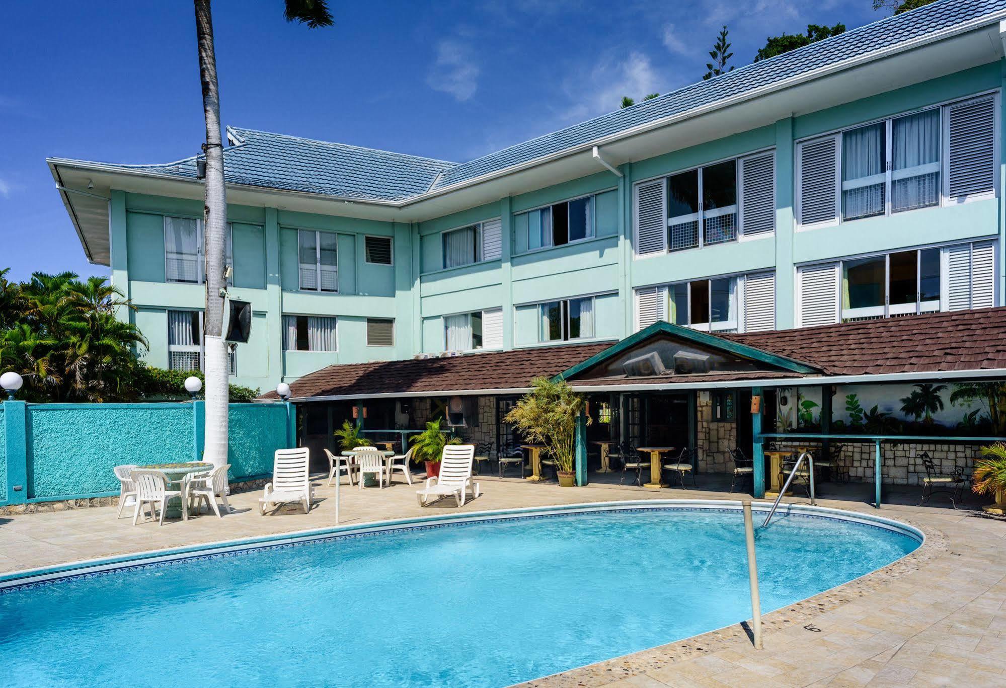 Doctors Cave Beach Hotel Бухта Монтего Экстерьер фото